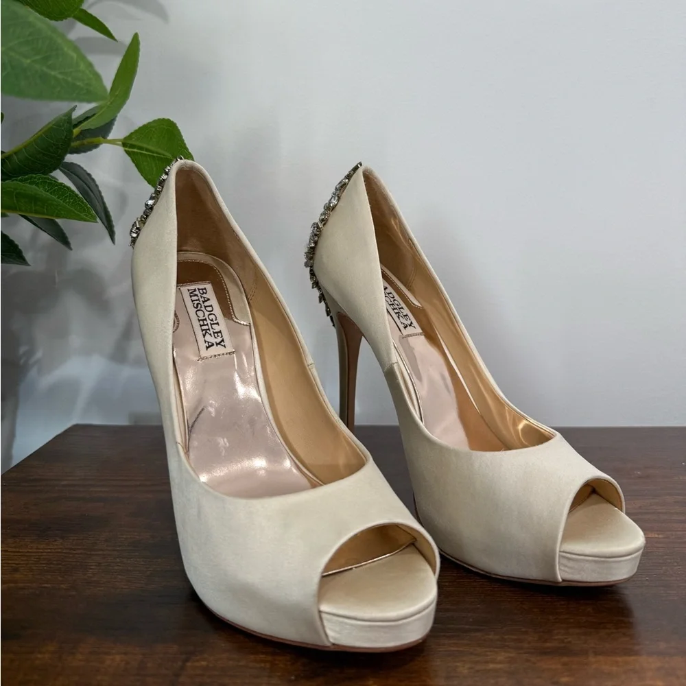 Badgley Mischka Kiara Peep Toe Platform Heel in Ivory Satin - Picture 2 of 8